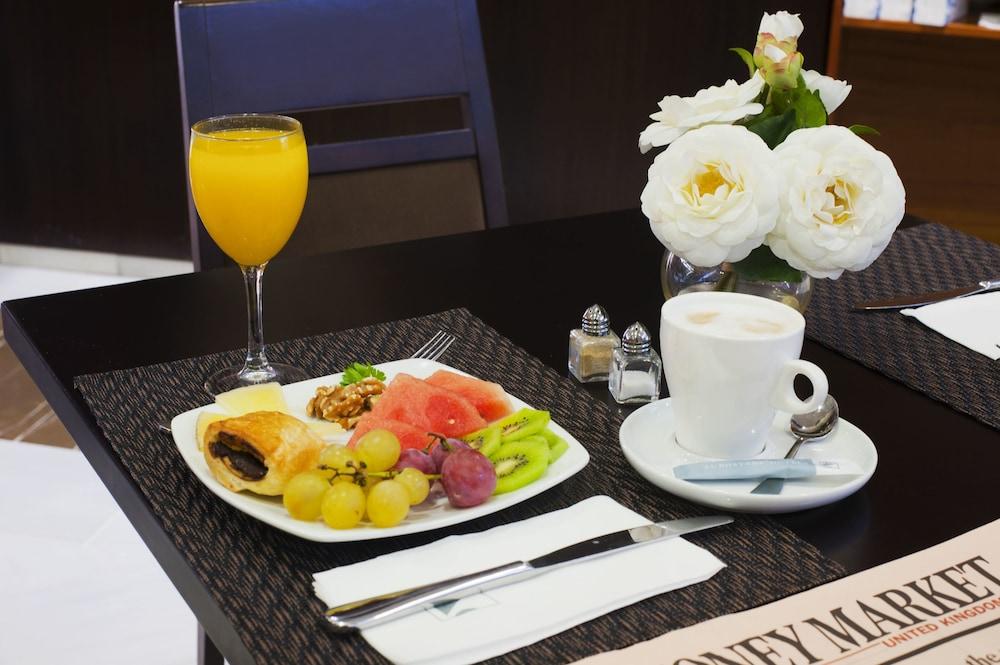 Exe Ciudad De Cordoba Hotel Luaran gambar