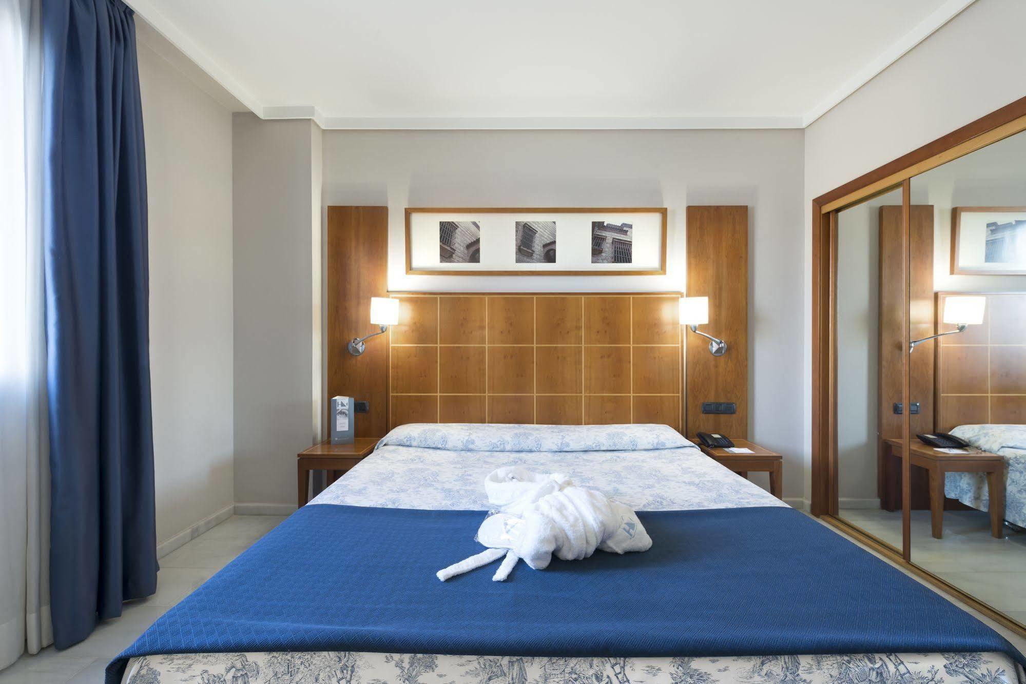 Exe Ciudad De Cordoba Hotel Luaran gambar