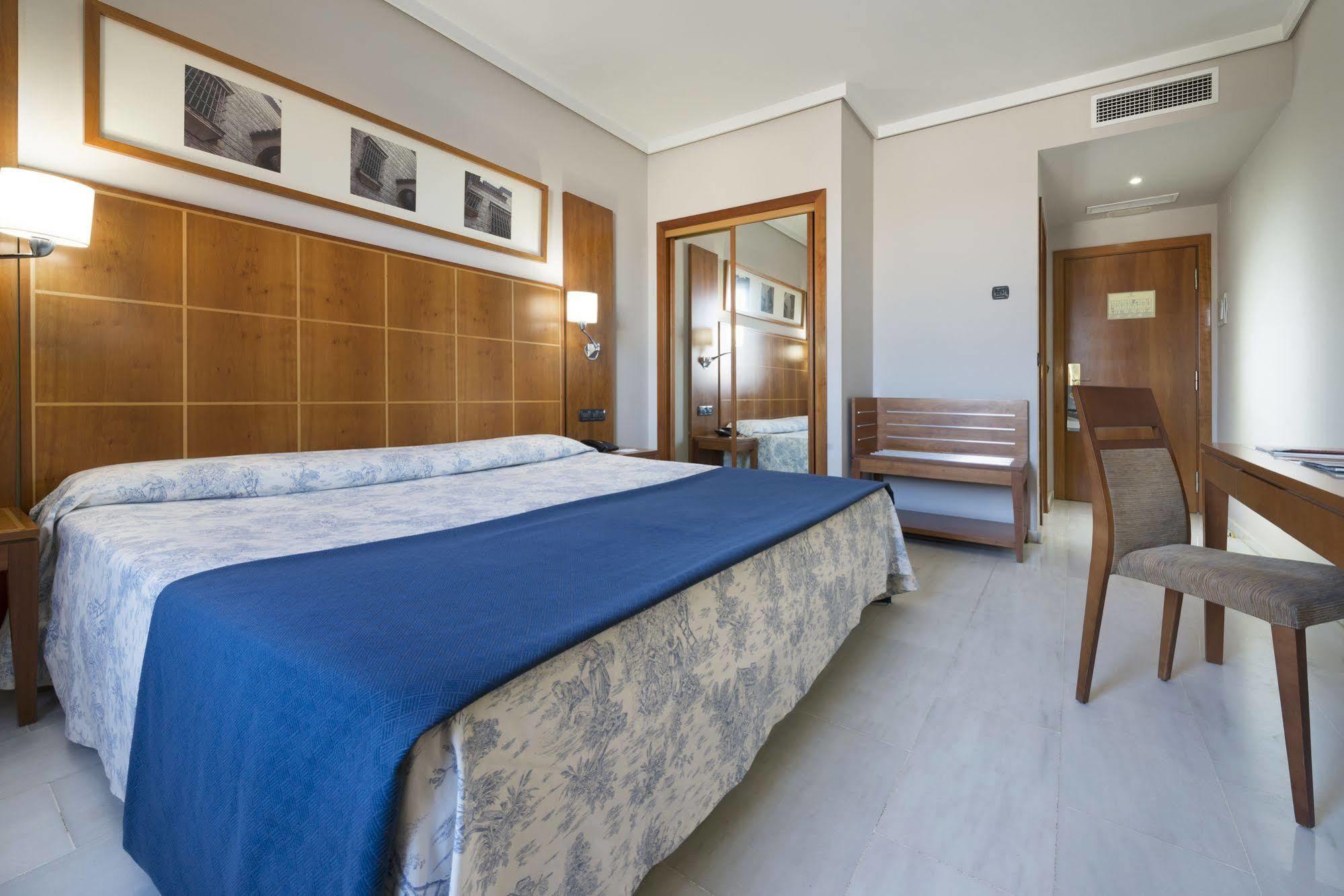 Exe Ciudad De Cordoba Hotel Luaran gambar