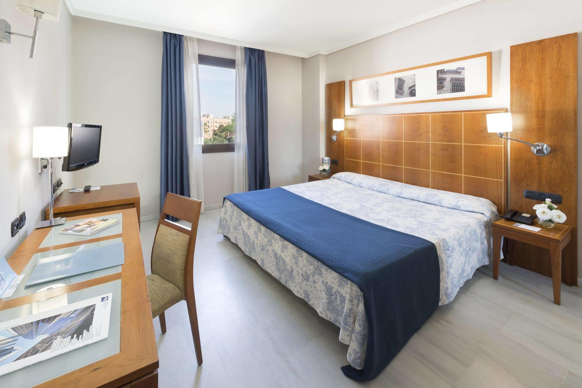 Exe Ciudad De Cordoba Hotel Luaran gambar